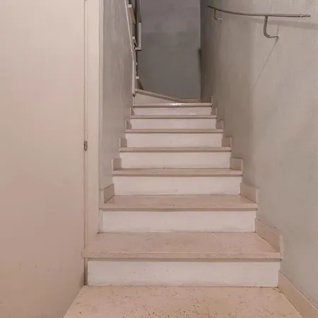 Guesthost - Center Bi-level Beauty Apartment Ferrara
